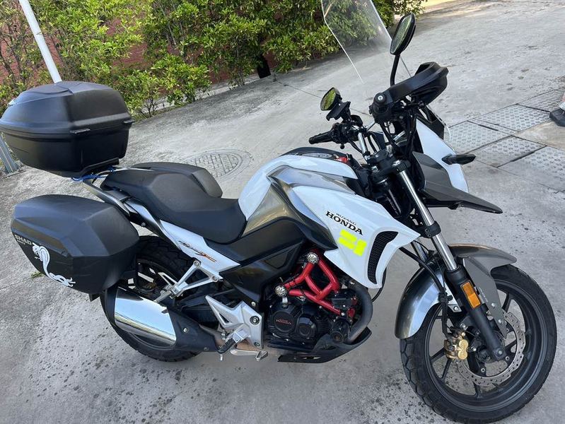 二手五羊本田猛鸷 CB190X