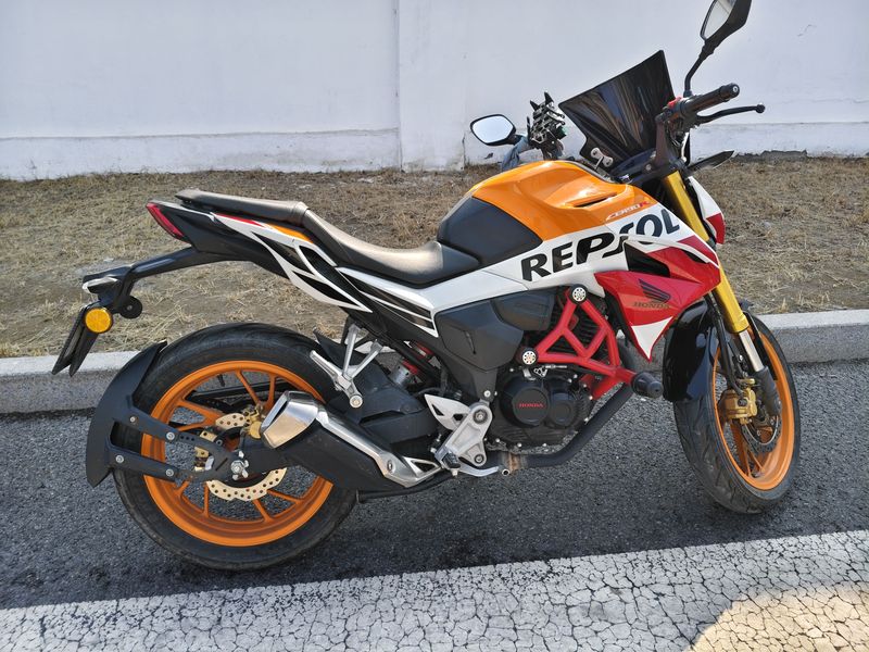 二手五羊本田CB190R 暴锋眼