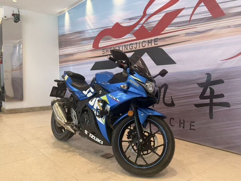 二手豪爵铃木GSX250R