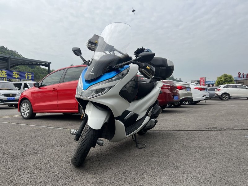 二手五羊本田PCX