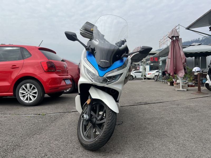 二手五羊本田PCX