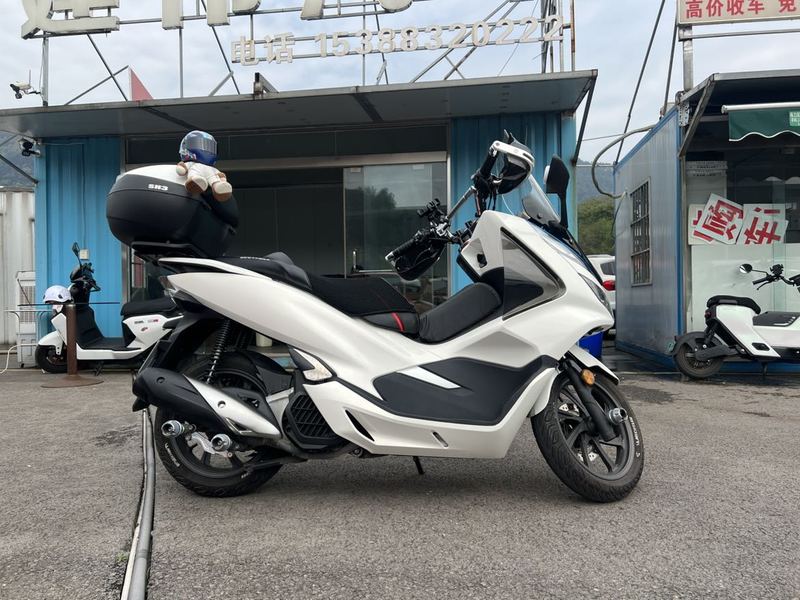 二手五羊本田PCX