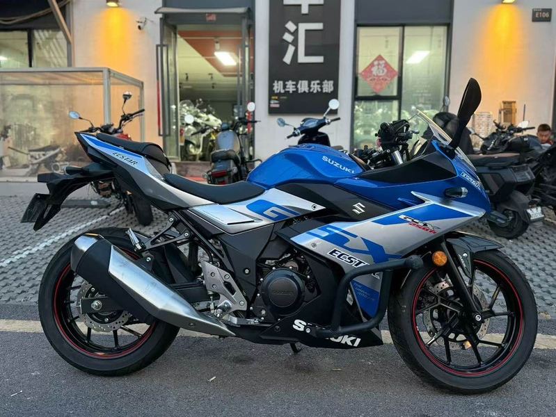 二手豪爵铃木GSX250R