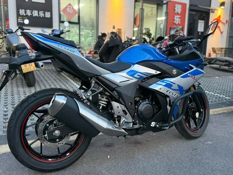 二手豪爵铃木GSX250R