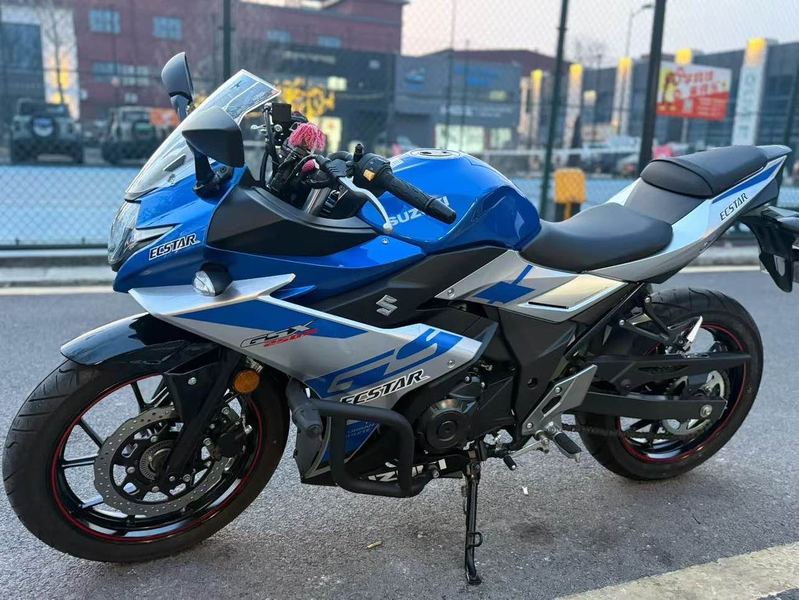 二手豪爵铃木GSX250R