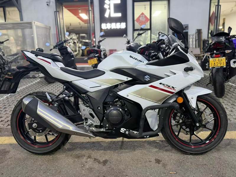 二手豪爵铃木GSX250R