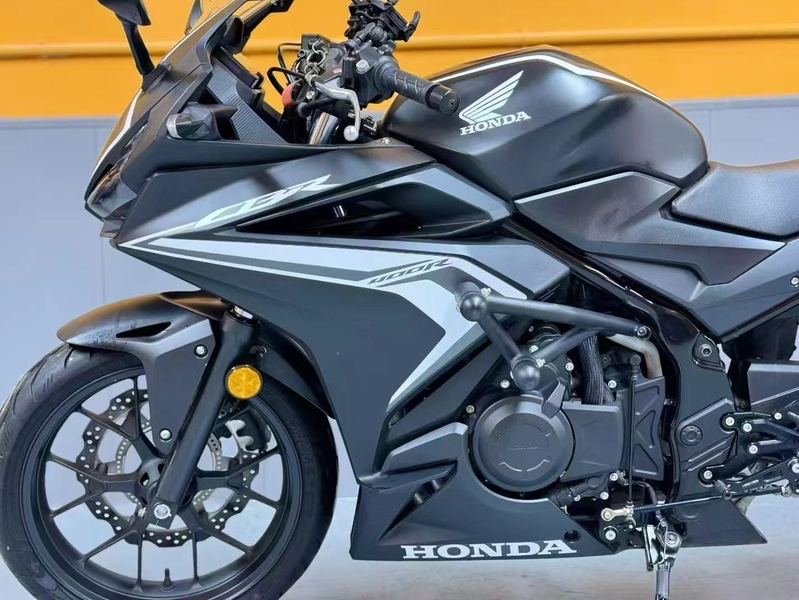 二手本田CBR400R