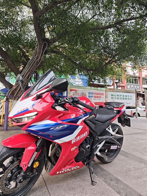 二手本田CBR400R