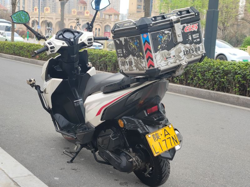 二手新大洲本田裂行 RX125Fi