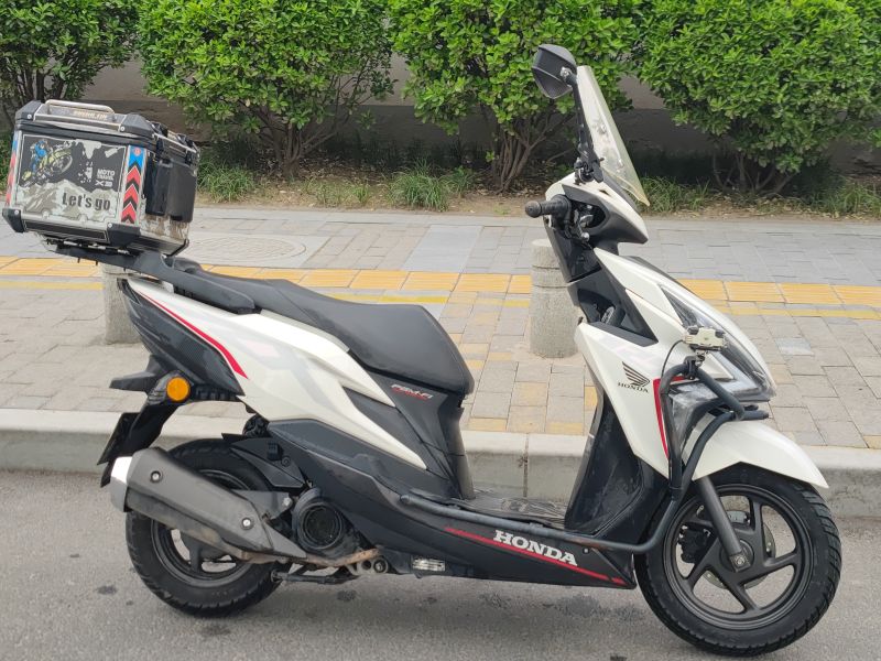 二手新大洲本田裂行 RX125Fi