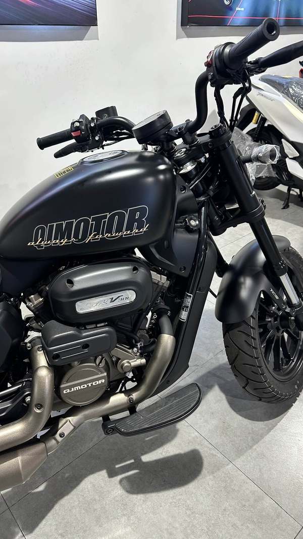 二手QJMOTOR闪300