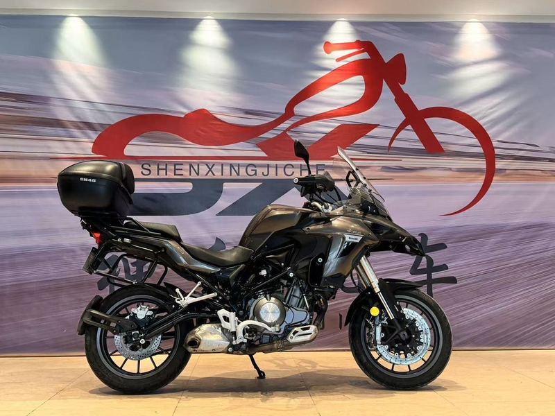 二手贝纳利金鹏 TRK502