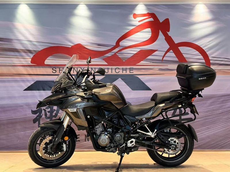 二手贝纳利金鹏 TRK502