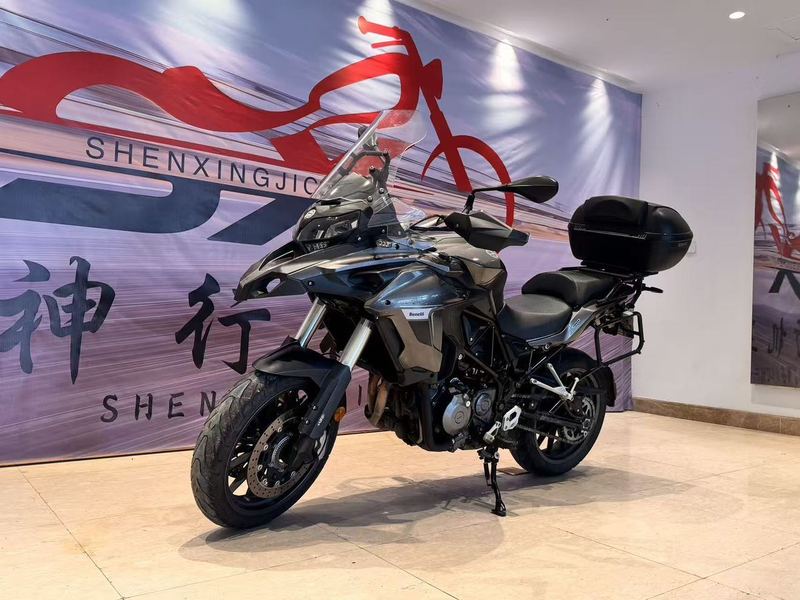 二手贝纳利金鹏 TRK502