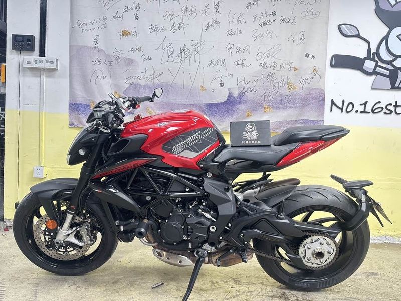 二手奥古斯塔Dragster 800