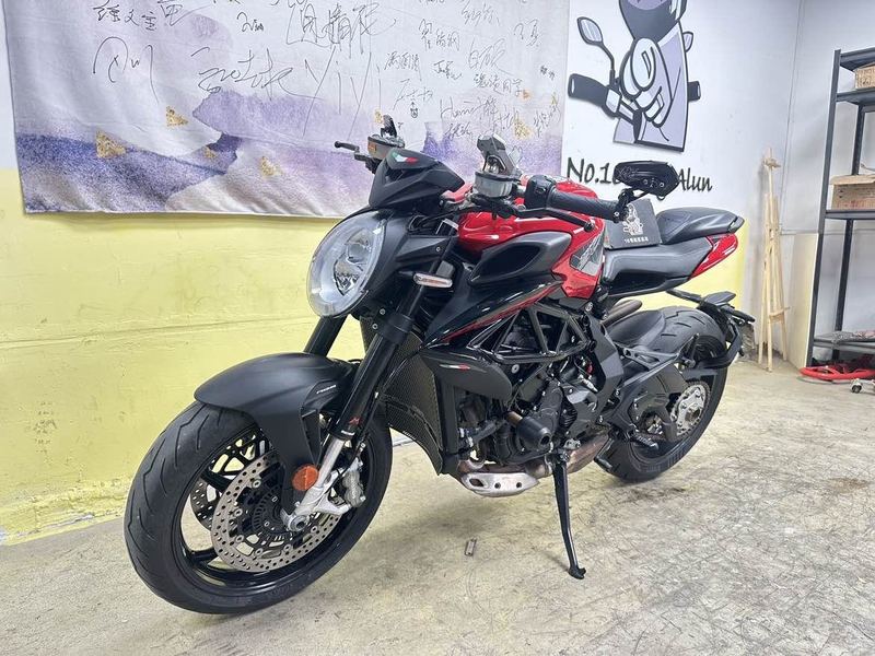 二手奥古斯塔Dragster 800