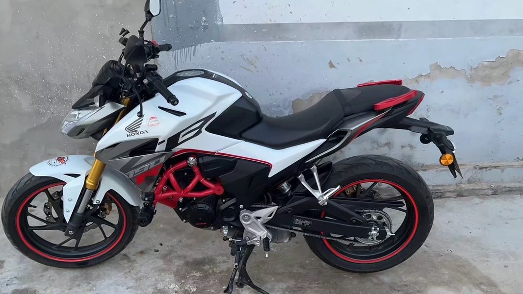 二手五羊本田CB190R 暴锋眼