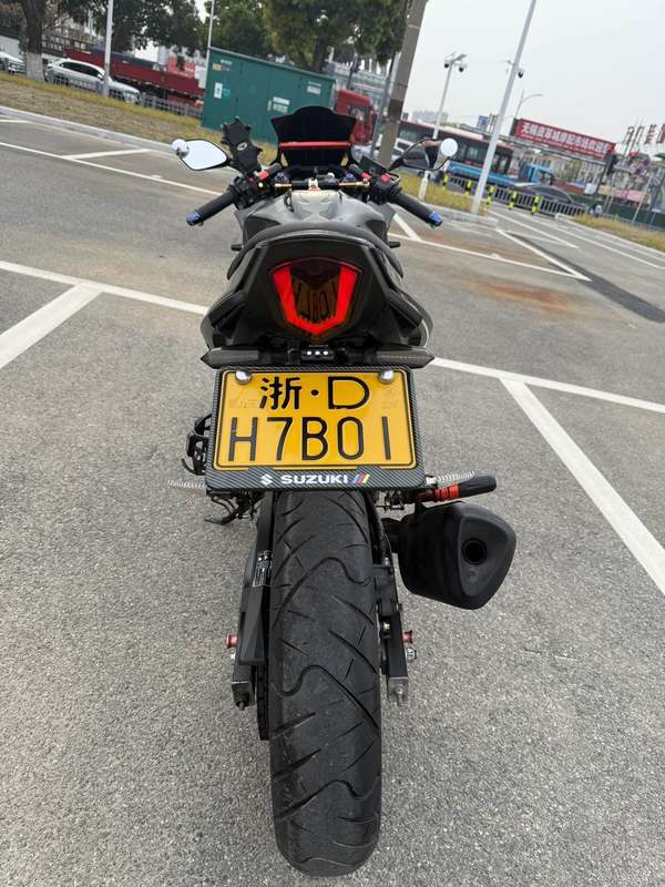 二手豪爵铃木GSX250R