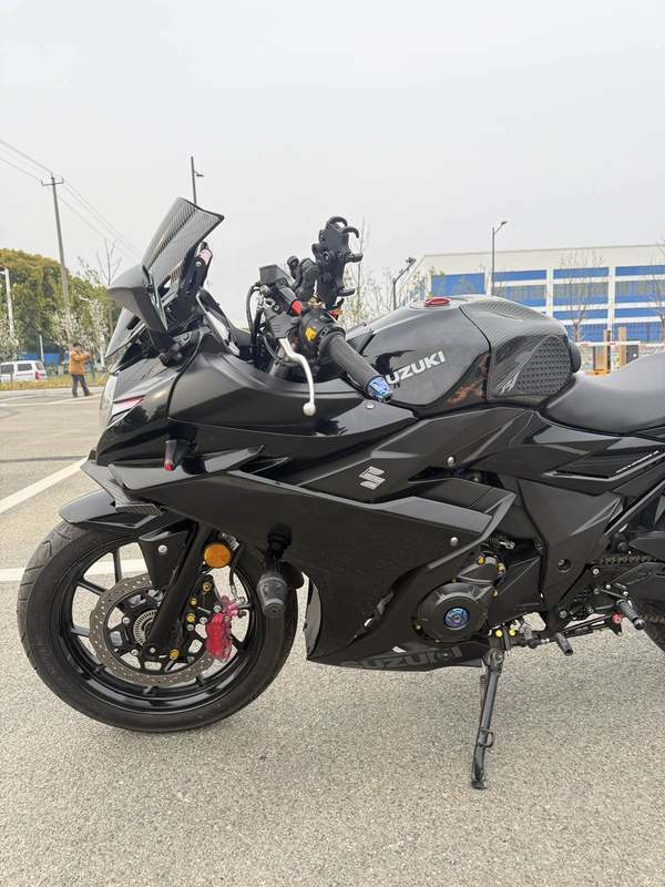 二手豪爵铃木GSX250R