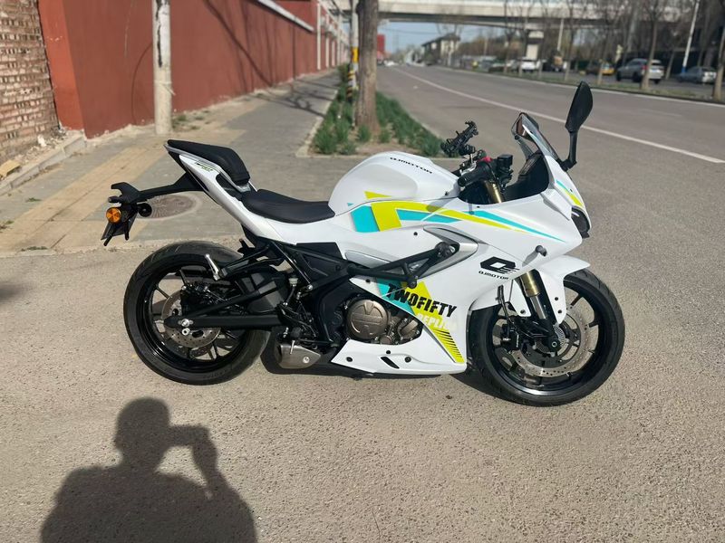 二手QJMOTOR赛250