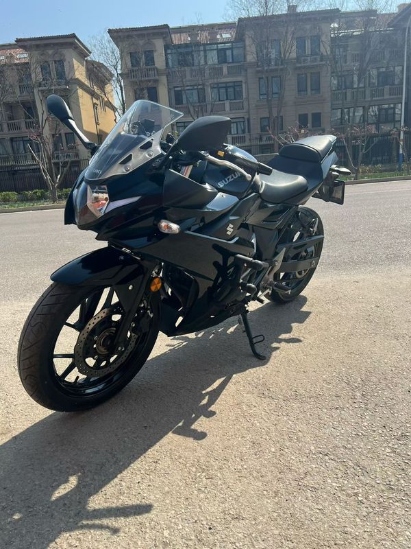 二手豪爵铃木GSX250R