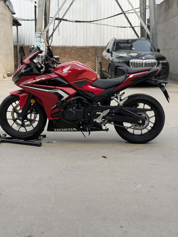 二手本田CBR400R