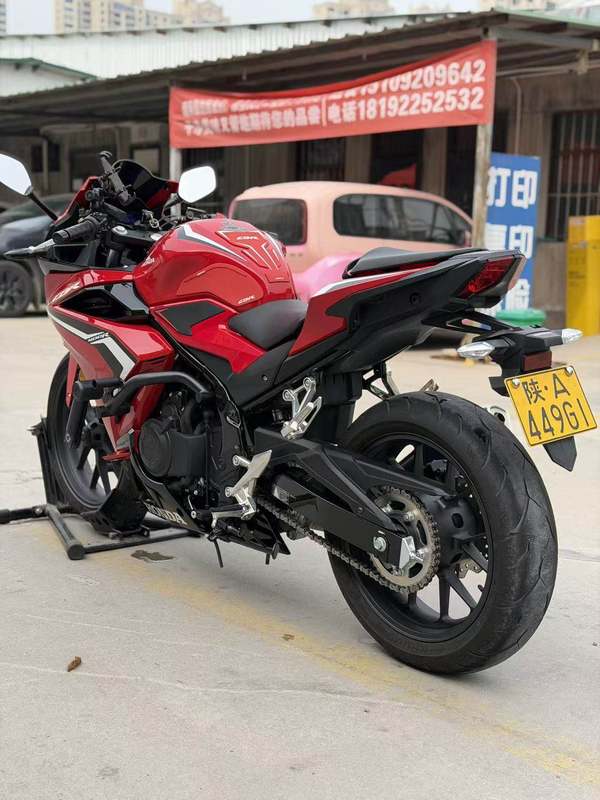 二手本田CBR400R