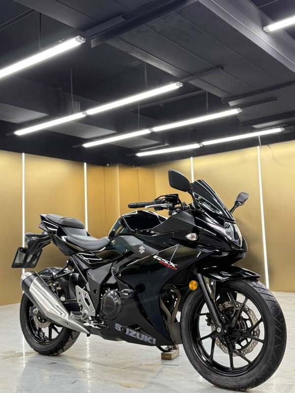 二手豪爵铃木GSX250R