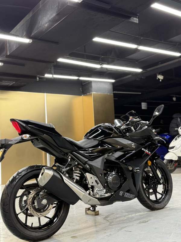 二手豪爵铃木GSX250R