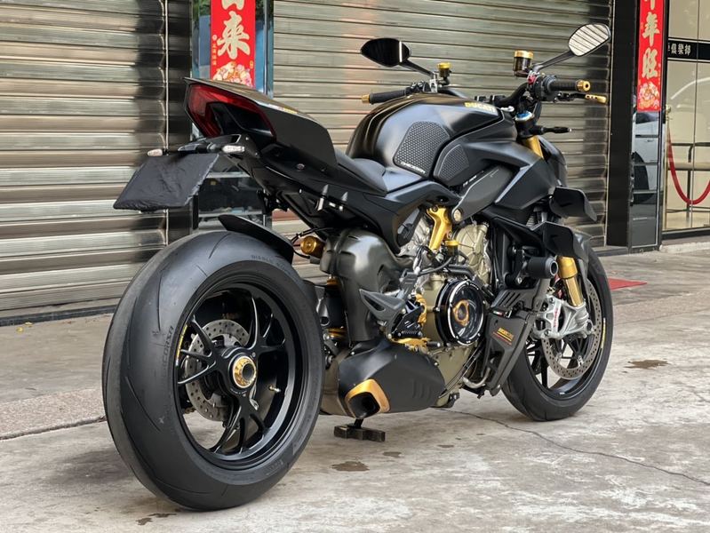 二手杜卡迪Street Fighter V4