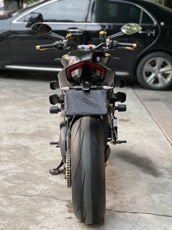 二手杜卡迪Street Fighter V4