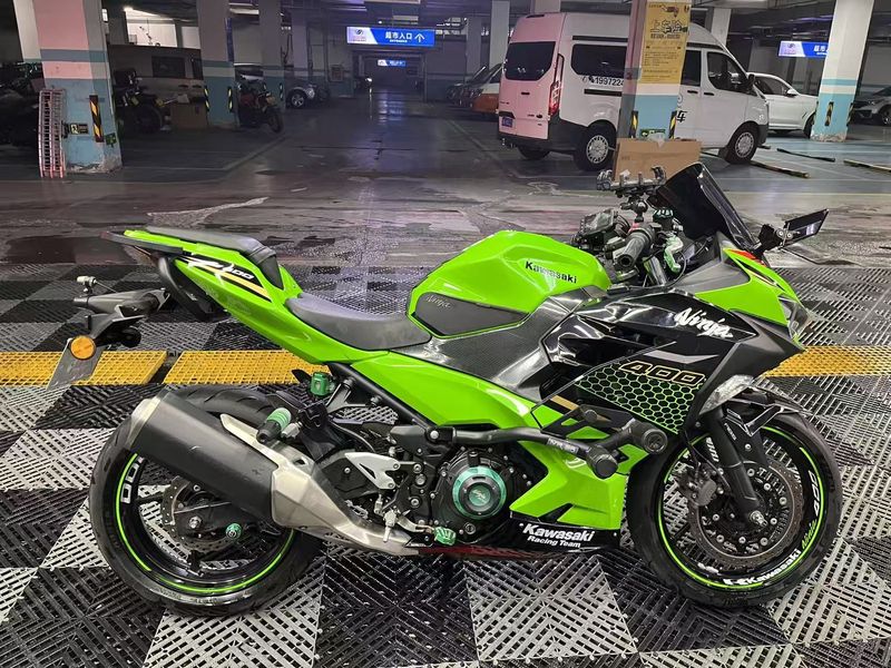 二手川崎Ninja 400