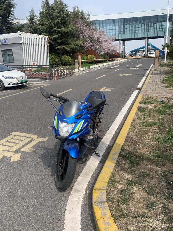 二手济南铃木极客飒 Gixxer 155