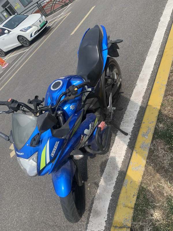 二手济南铃木极客飒 Gixxer 155