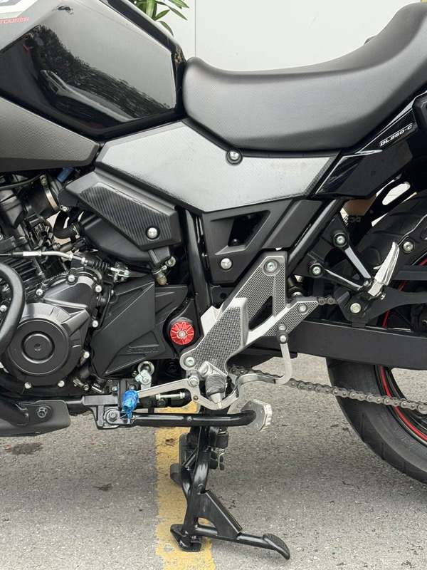 二手豪爵铃木DL250