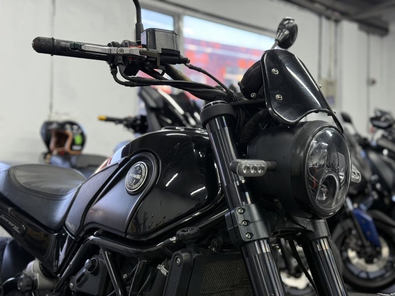 二手贝纳利幼狮 Leoncino 500