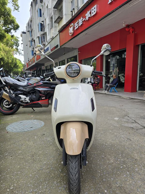 二手新大洲本田NS125LA