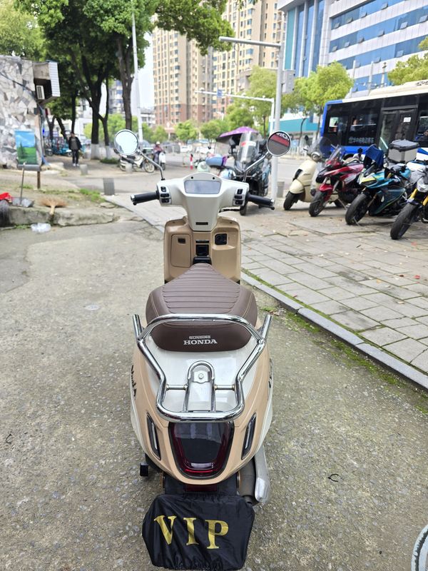 二手新大洲本田NS125LA