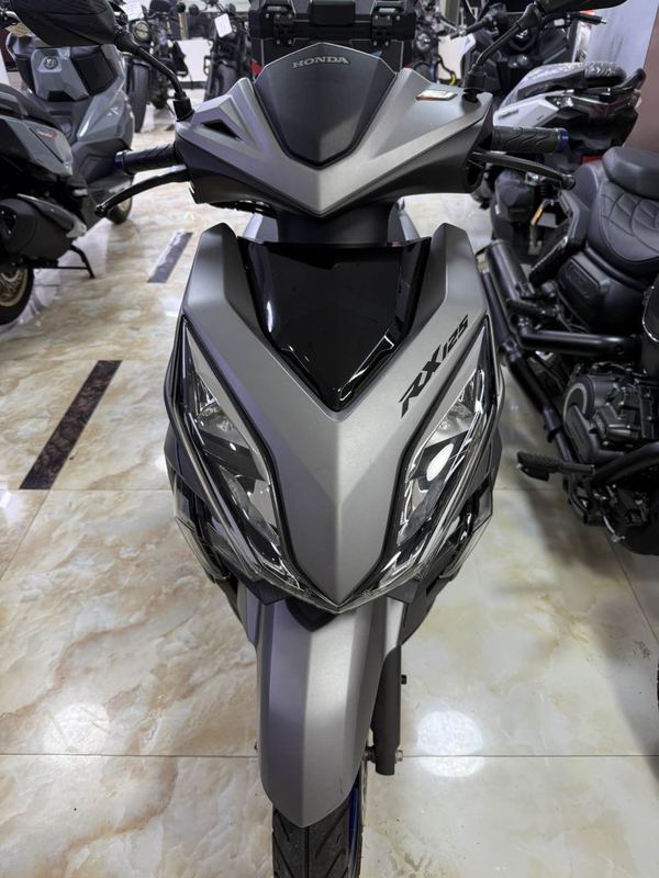 二手新大洲本田裂行 RX125Fi