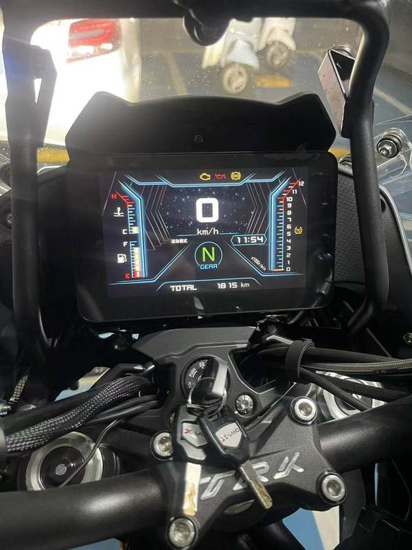 二手贝纳利TRK552