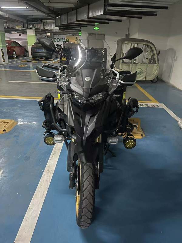 二手贝纳利TRK552