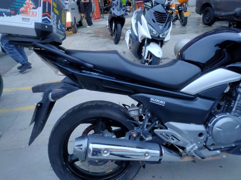 二手豪爵铃木骊驰 GW250