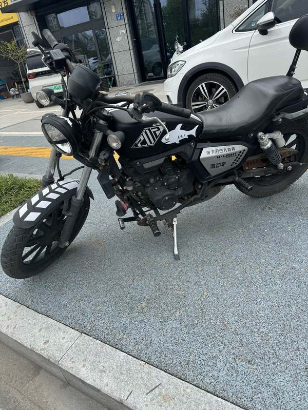 二手钱江凯威荣光 202