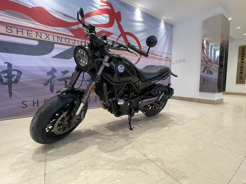 二手贝纳利幼狮 Leoncino 500