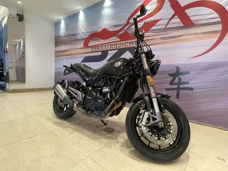 二手贝纳利幼狮 Leoncino 500