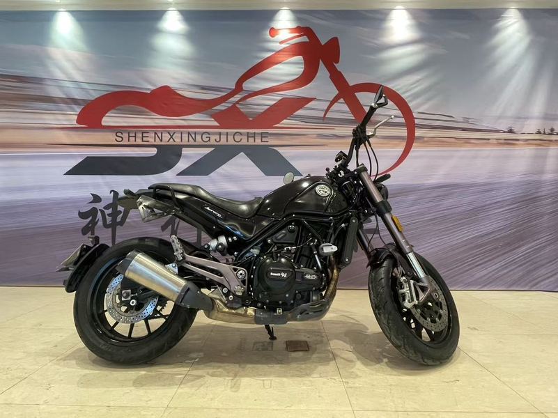 二手贝纳利幼狮 Leoncino 500