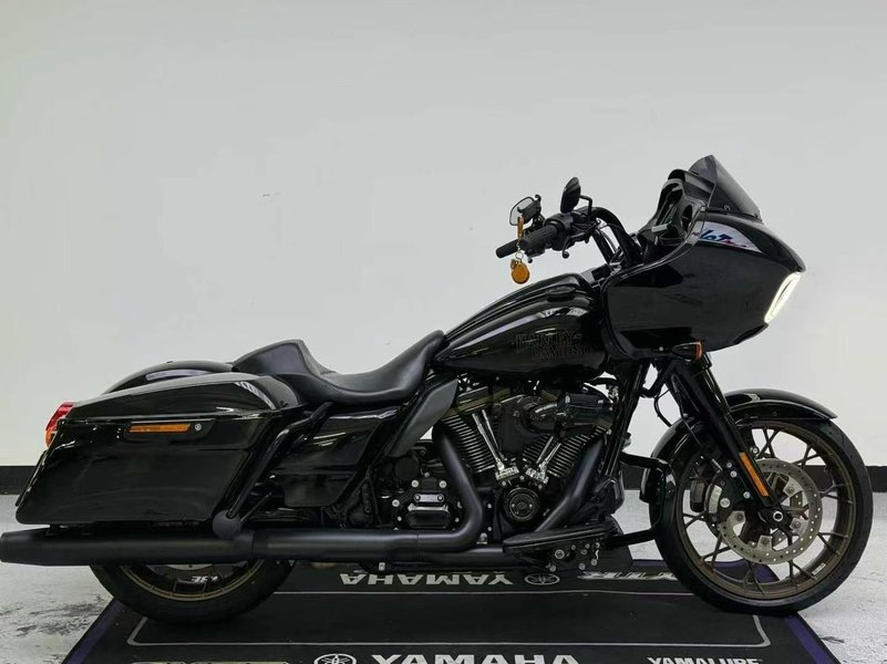 二手哈雷戴维森公路滑翔 Road Glide