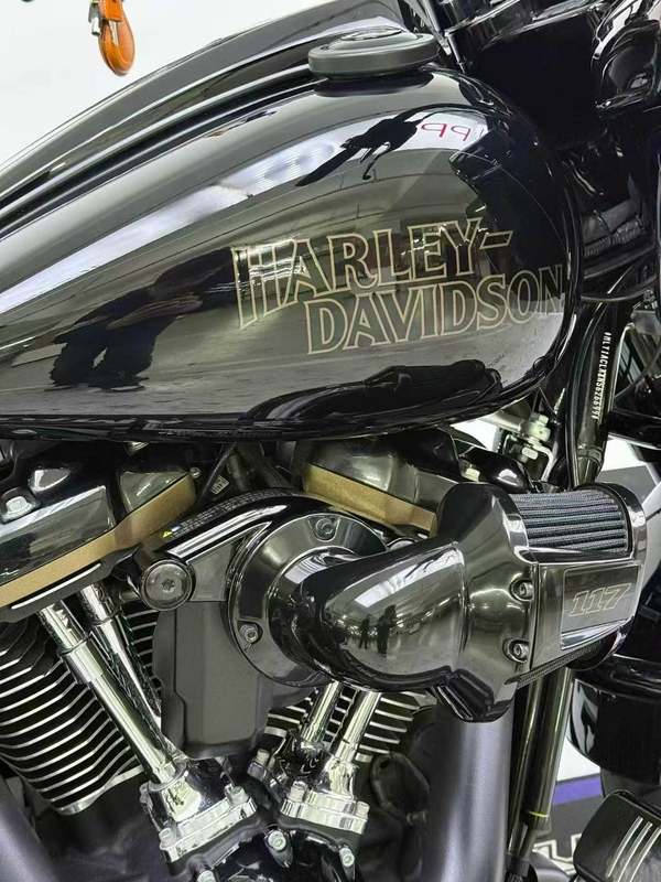 二手哈雷戴维森公路滑翔 Road Glide