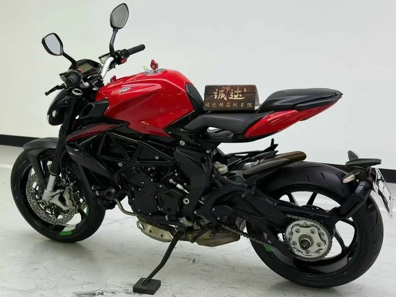二手奥古斯塔Brutale 800