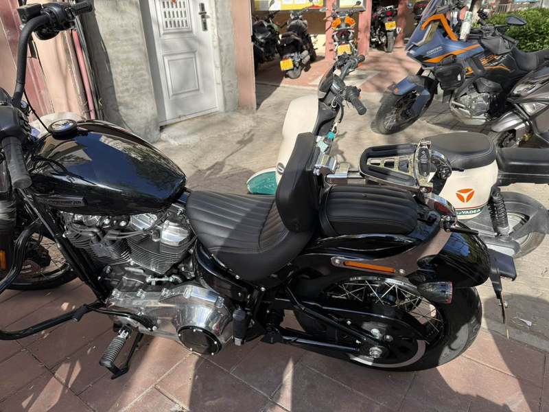 二手哈雷戴维森街霸 Street Bob